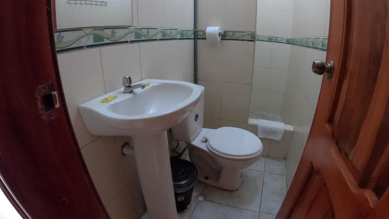 Hostal Casa Montoya Baños Екстериор снимка
